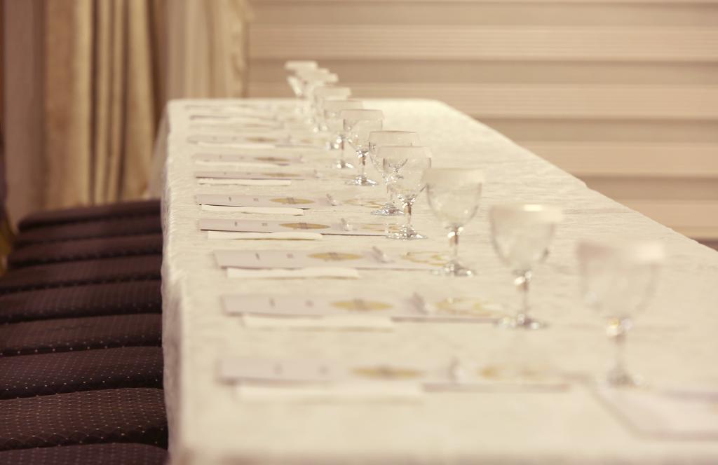 Imperial Park Hotel Izmit Buitenkant foto