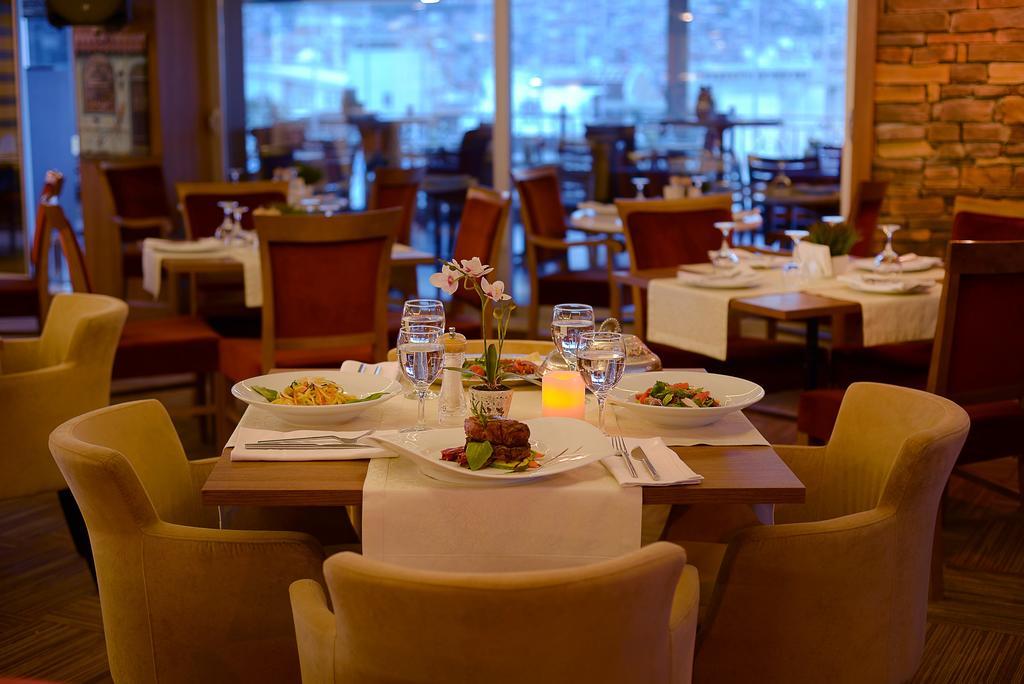 Imperial Park Hotel Izmit Buitenkant foto