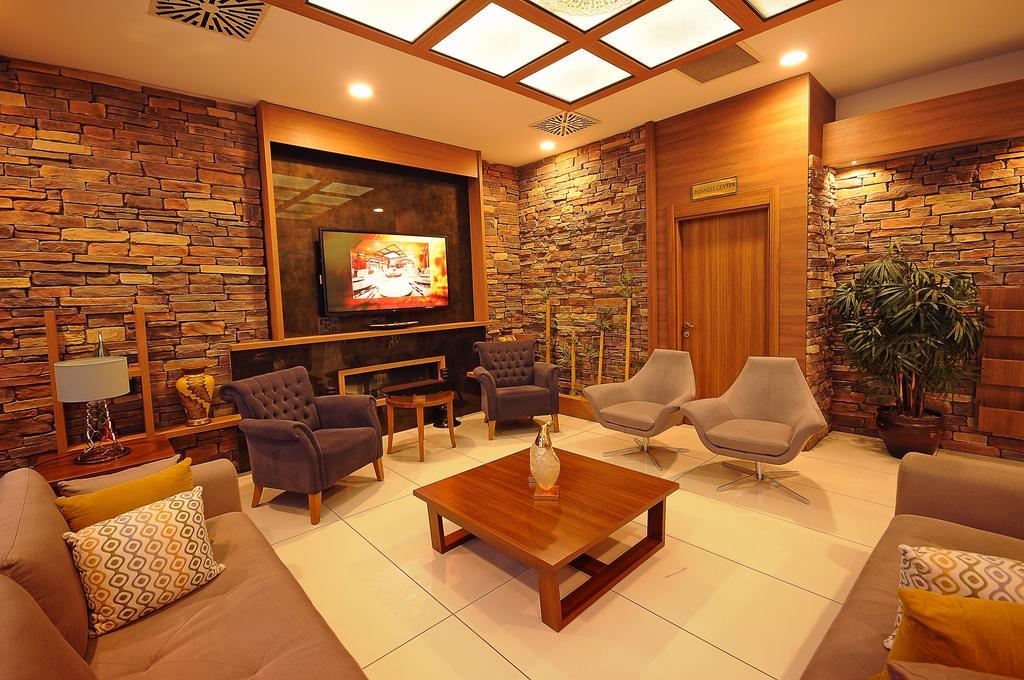 Imperial Park Hotel Izmit Buitenkant foto