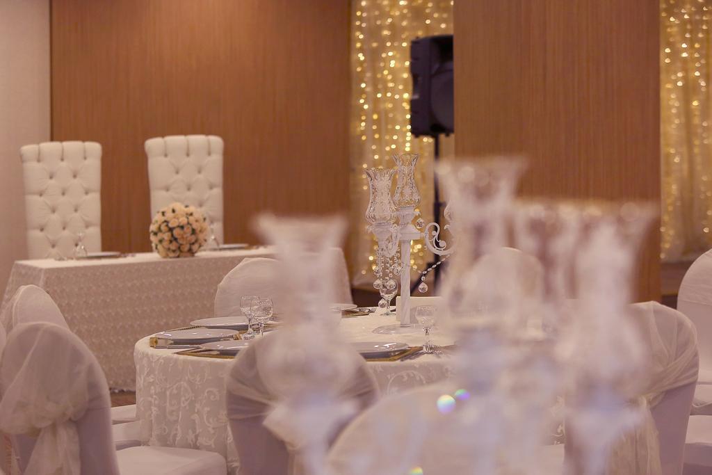 Imperial Park Hotel Izmit Buitenkant foto