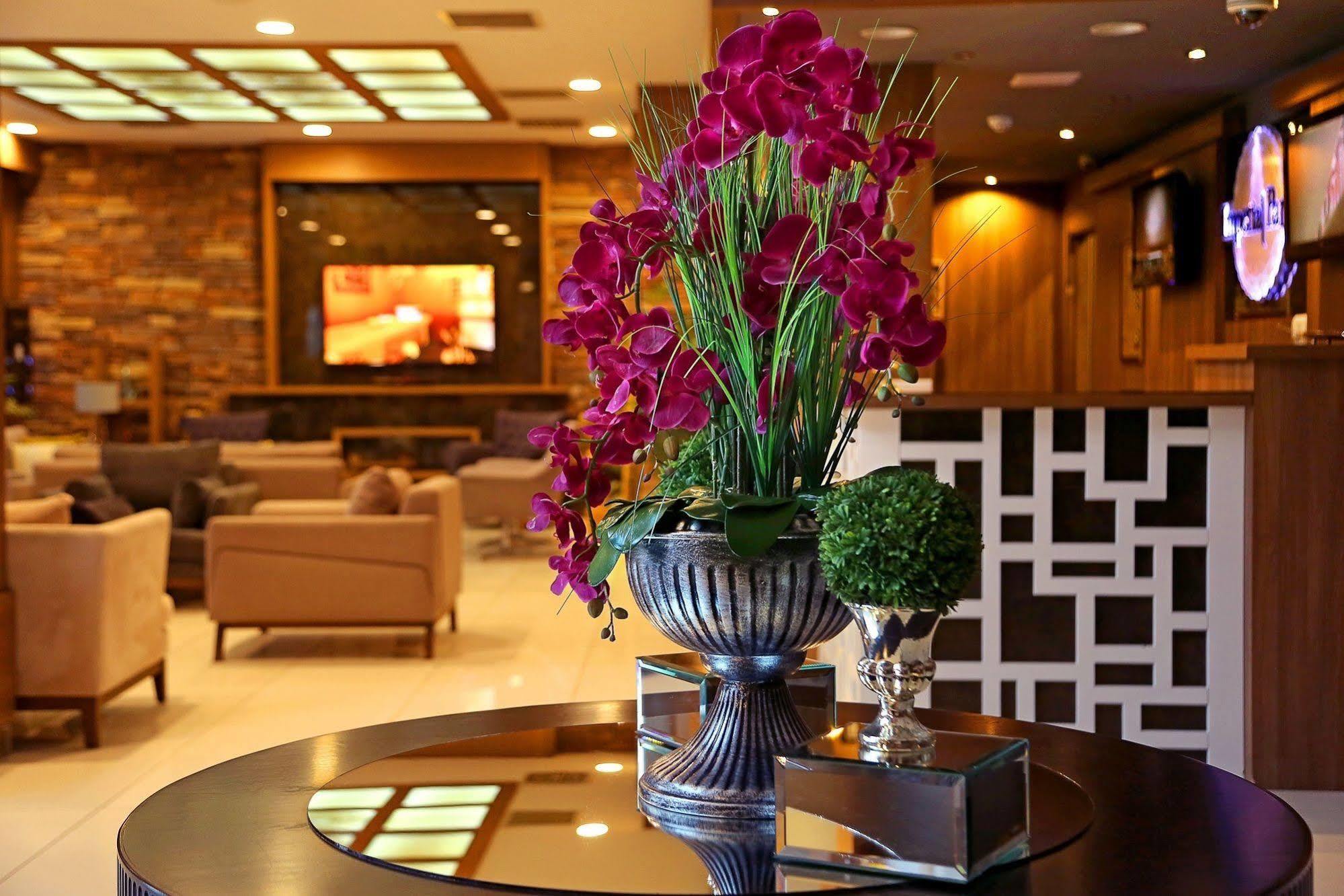 Imperial Park Hotel Izmit Buitenkant foto